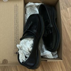 Dr. Martens NIB Adrian Loafers with tassels size 10